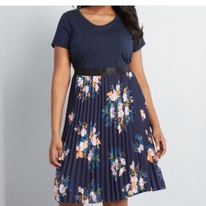 Modcloth Navy Floral Pleated Twofer Dress size 4X